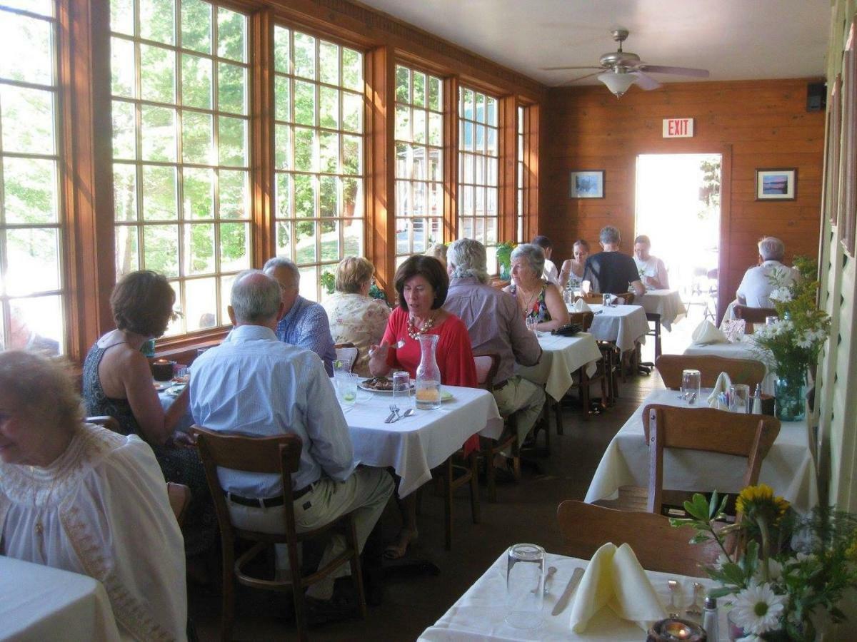 The Woods Inn Inlet Exterior foto